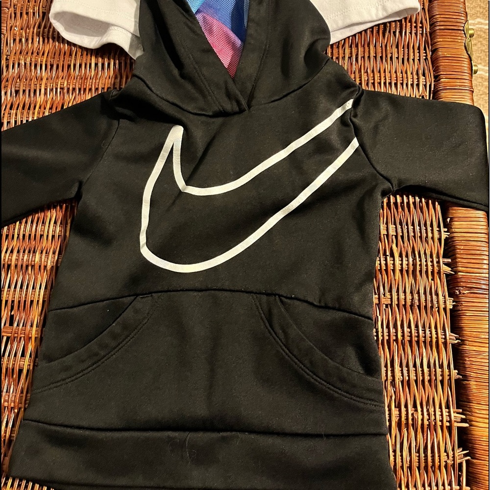 Nike sweatshirt
